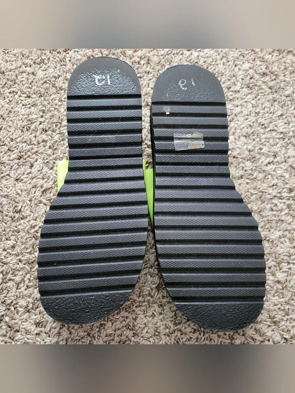 Steve Madden X UO Scrunchy Platform Sandals Shoes Neon Green Yellow Slinky 8 - Picture 10 of 11